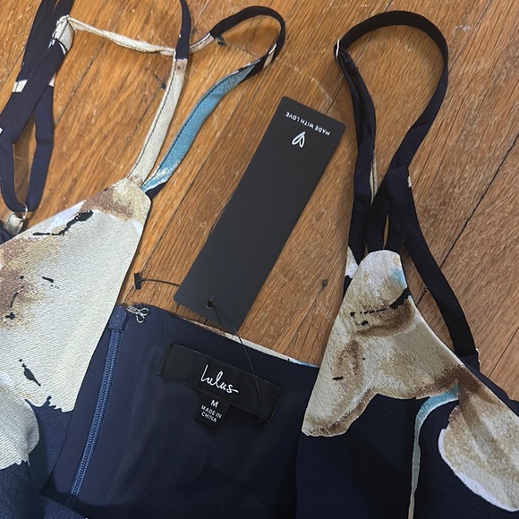 Draw You Close Navy Blue Floral Sleeveless Surplice Midi Dress - Picture 5 of 8